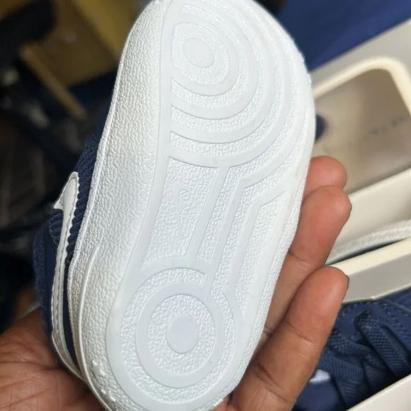 Nike sneakers - Picture 4 of 6